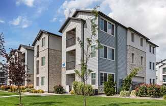 Reserve at View 78 Apartments