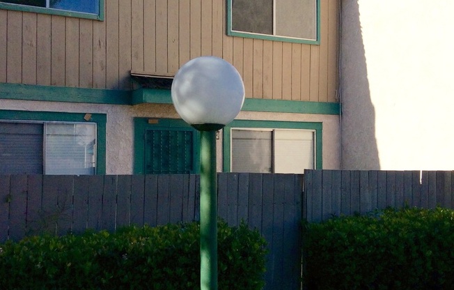 2 BEDROOM 1.5 BATH TOWNHOME