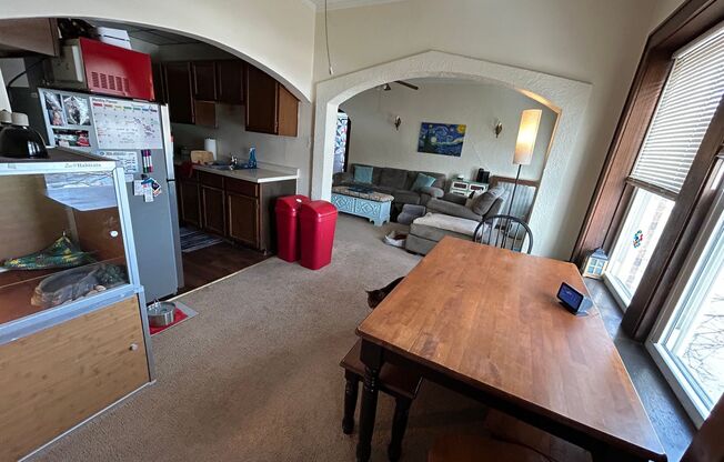 1 bed, 1 bath, $895, Unit 5