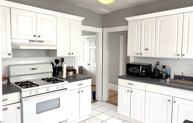 27 TRULL ST