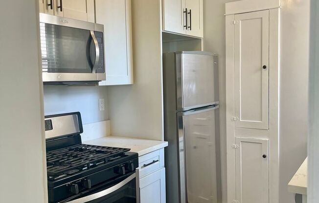 Studio, 1 bath, $1,895, Unit 22