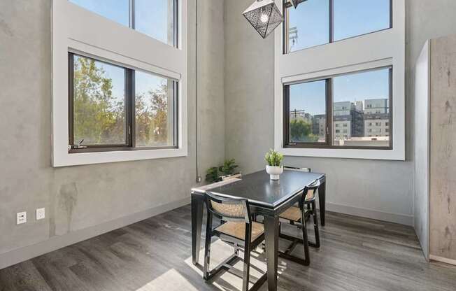 Elegant Dining Space at The Mansfield at Miracle Mile, California