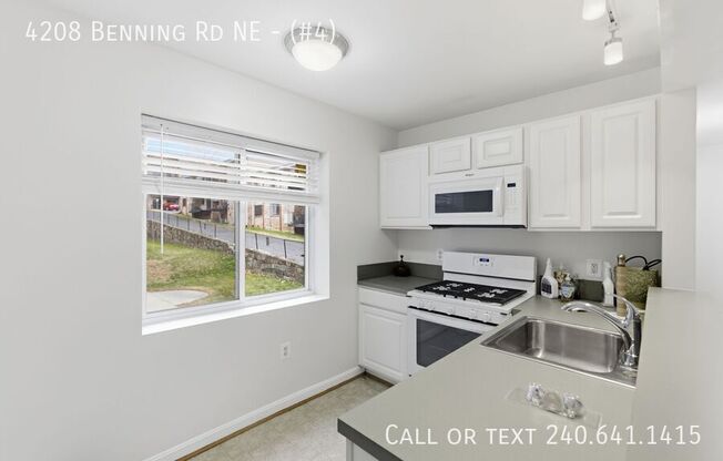 4208 BENNING RD NE