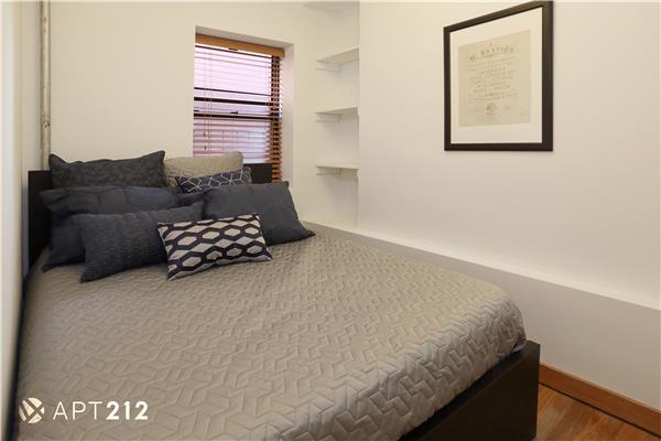 174 ELIZABETH ST
