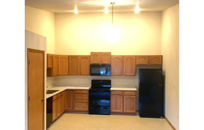 3 beds, 2 baths, $1,475