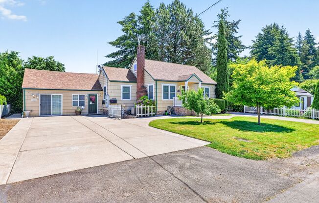 Spacious NE Portland Home with Central A/C, Finished Basement & Loft