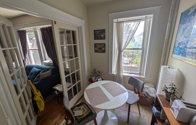 15 Linnaean St.