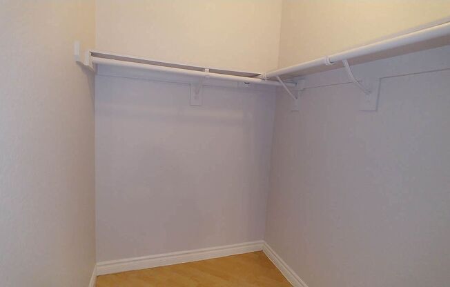 2 beds, 2 baths, 910 sqft, $2,950, Unit 215