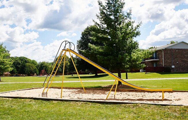 Welcome to Cambridge Square Apartments of Grand Rapids