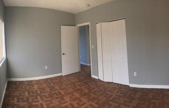 2 beds, 1 bath, $1,700, Unit 1117-11