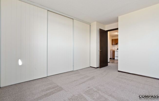1 bed, 1 bath, 709 sqft, $1,045, Unit 2215-129
