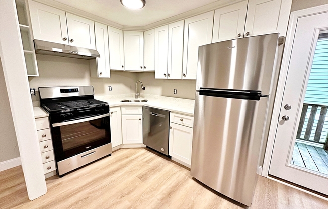 1 bed, 1 bath, 513 sqft, $2,300, Unit 3