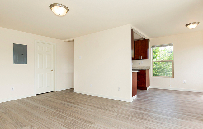 1 bed, 1 bath, 435 sqft, $2,088, Unit 301