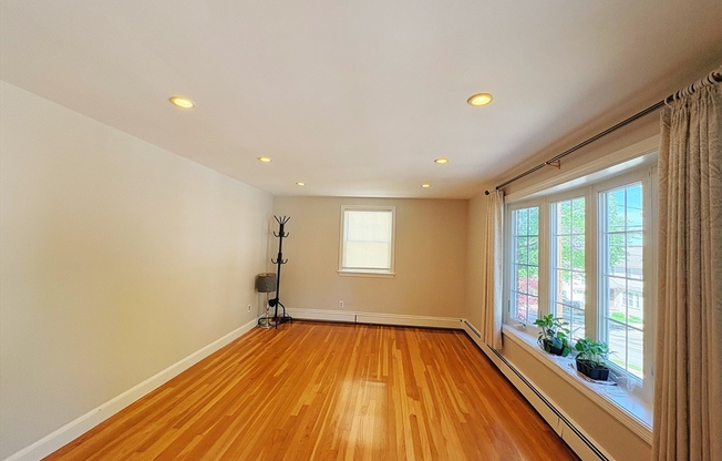 55 SUTHERLAND RD