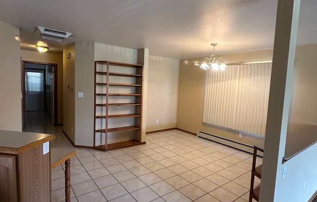 Great 2 bed 2 bath condo!!!