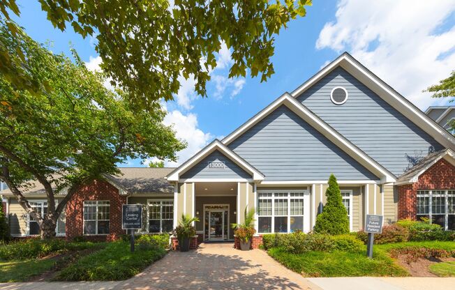 1 bed, 1 bath, 623 sqft, $1,774, Unit 101RT-203