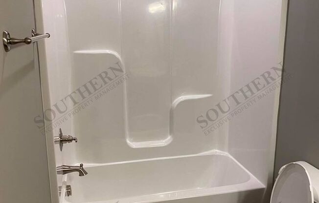 2 beds, 2.5 baths, 1,200 sqft, $1,500, Unit Suite 29