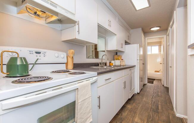 1 bed, 1 bath, 551 sqft, $1,349