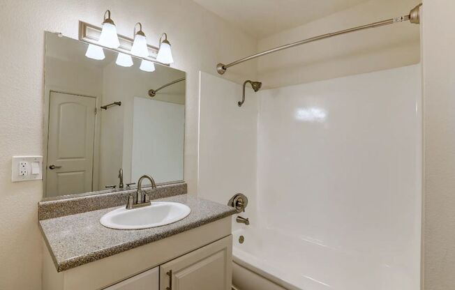 2 beds, 1.5 baths, 1,300 sqft, $2,842, Unit 7081G3