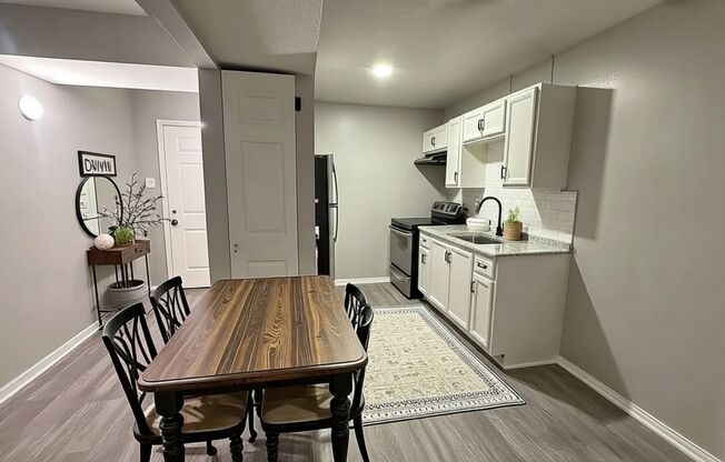 1 bed, 1 bath, 715 sqft, $1,000, Unit 6960-107