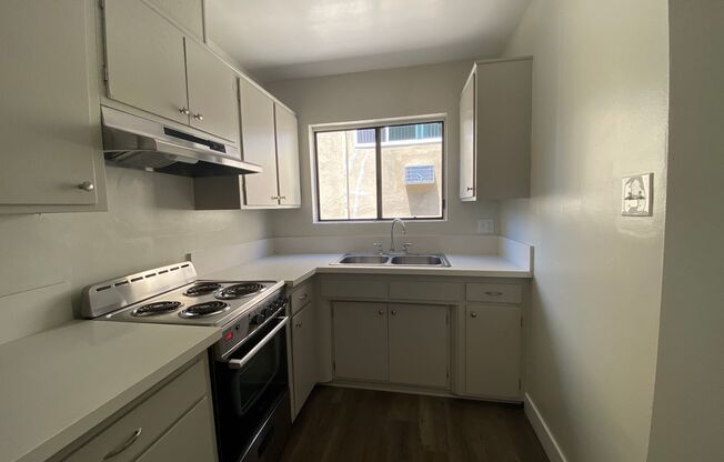 1 bed, 1 bath, 750 sqft, $1,895