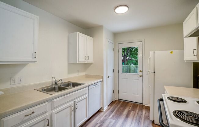 1505 Strickland Drive Austin, TX 78748