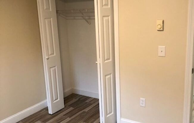 2 beds, 1 bath, 1,050 sqft, $2,500, Unit 4 WC- 19