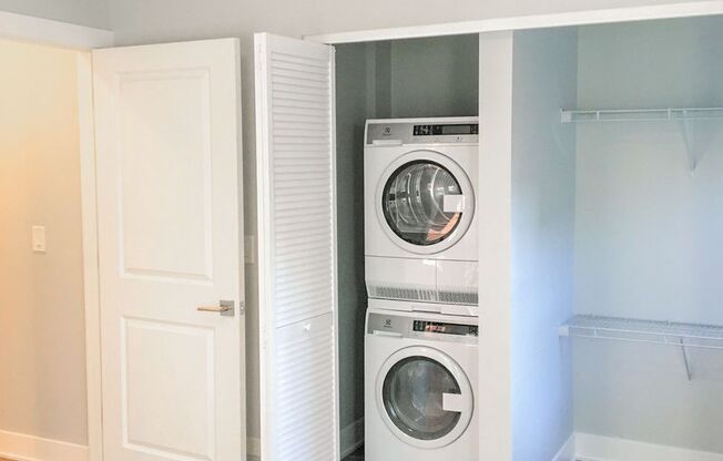 1 bed, 1 bath, 575 sqft, $2,595, Unit 2105-1