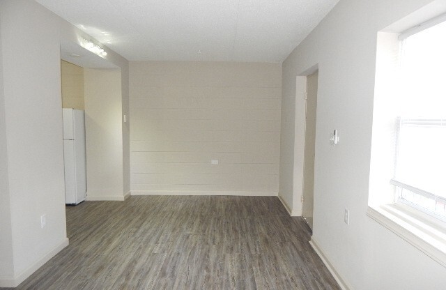 1 bed, 1 bath, 572 sqft, $795, Unit Apt 3B