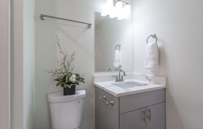 1 bed, 1 bath, 743 sqft, $1,595, Unit 11