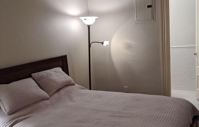 1 bed, 1 bath, $3,500, Unit #3