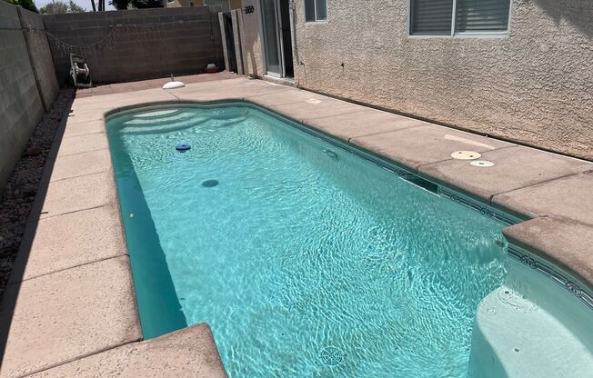 3 bedroom pool home in Centennial Hills