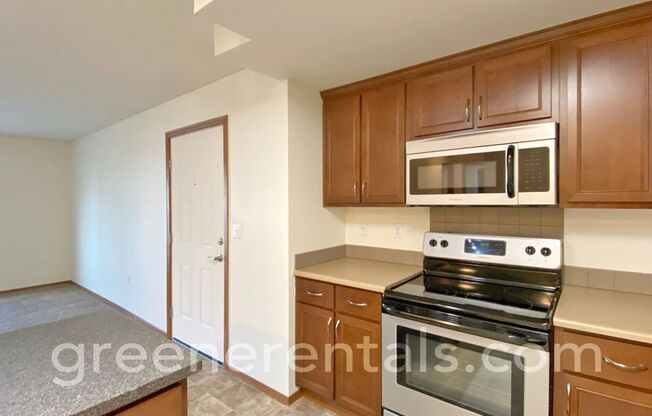 2 beds, 2 baths, 1,050 sqft, $1,750, Unit 1421-201