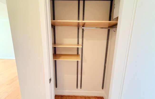 Studio, 1 bath, 460 sqft, $2,400, Unit 0310