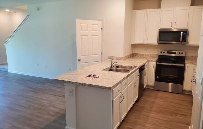 NEW 3 BEDROOM 2.5 BATH TOWNHOME