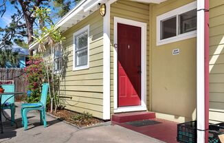 1 bd/1 bth in Downtown Sarasota's Laurel Park