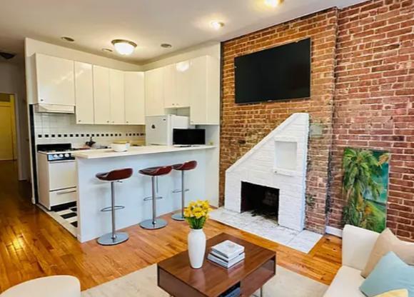 14 Jones St