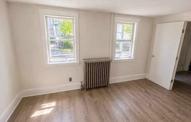 23 KNOWLTON ST