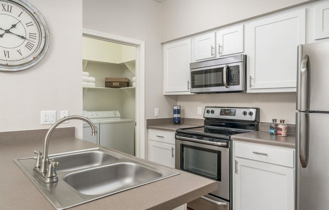 Sonterra Apartments at Paradise Valley - Ask about our upgraded units with stainless steel appliances