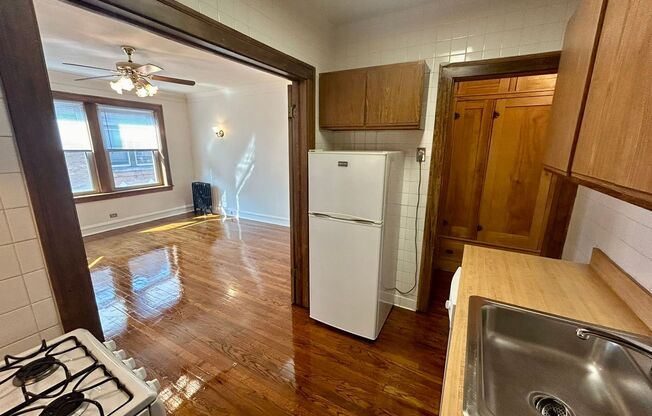 1 bed, 1 bath, 500 sqft, $1,825, Unit 233-313