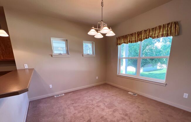 Mid-Term Unfurnished, 3 Bed 2.5 Bath Condo