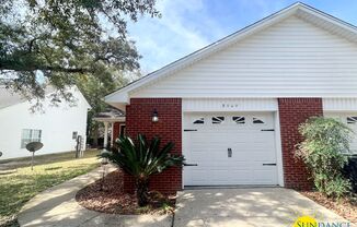 Custom Upgrades at this 3 Bedroom Fort Walton Beach Townhouse!