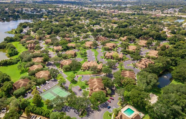 1/1 Condo in Gated Lakefront Community of Altamonte Springs!