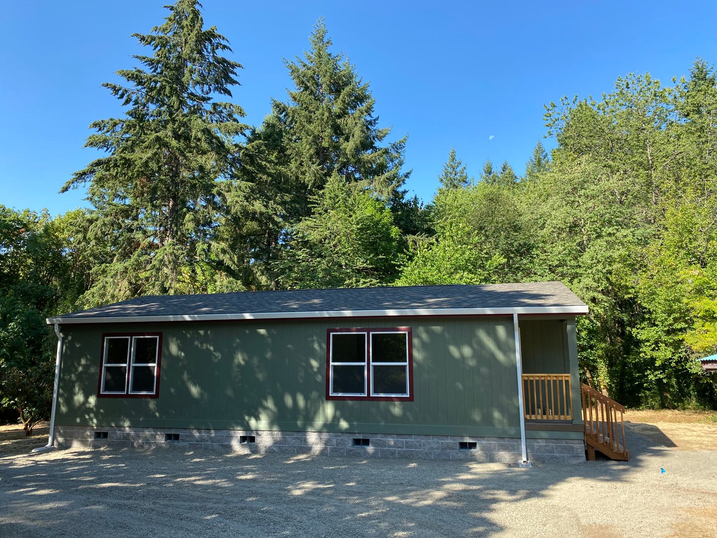 Like New Manufactured Home on 5 Acres in Ridgefield for Lease