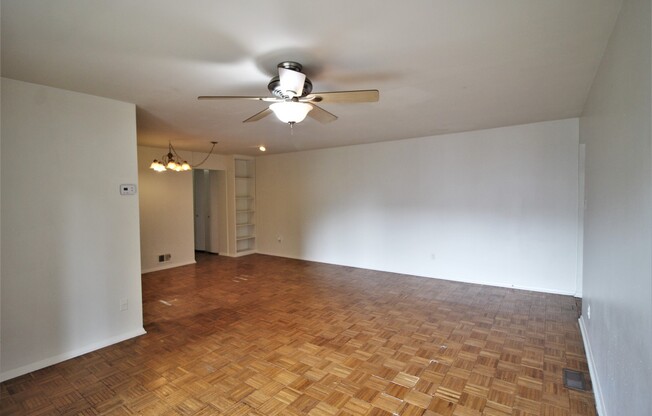 2 beds, 1.5 baths, $1,900, Unit Unit #3C