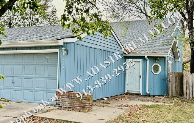 Beautiful 3 Bed 2 Bath Duplex in Lawrence-Coming SOON!!