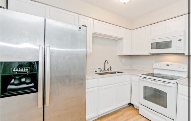 PRICE REDUCED!!!!!!Super Cute 3 Bedroom / 1 Bath Home For Rent In Casselberry