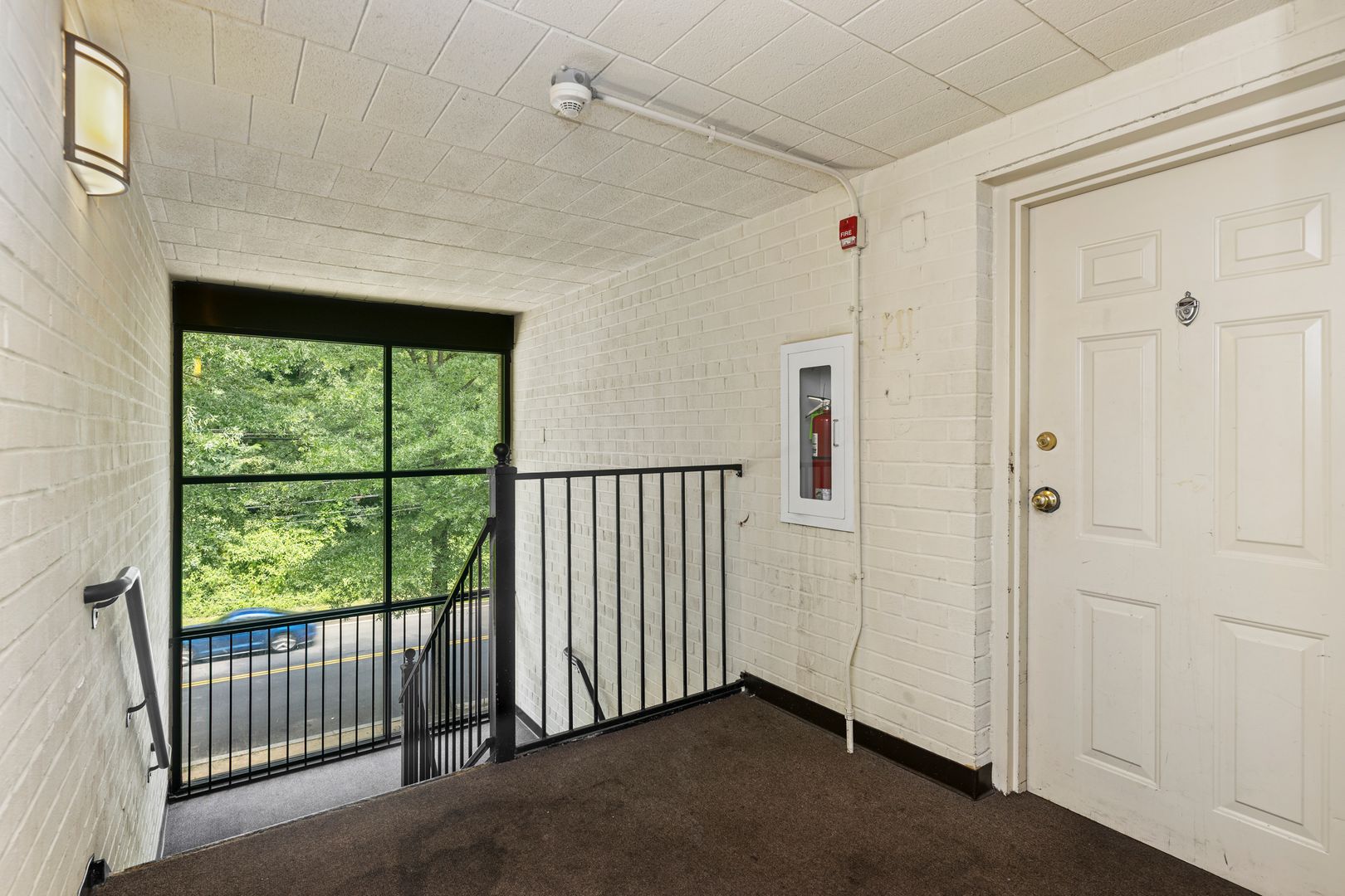 Newly Renovated Two Bedroom Condo! Parking!