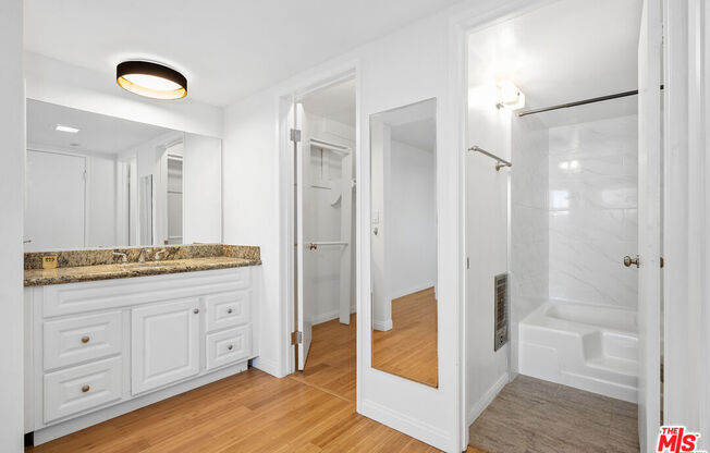 2 beds, 2 baths, 1,088 sqft, $4,400, Unit 904