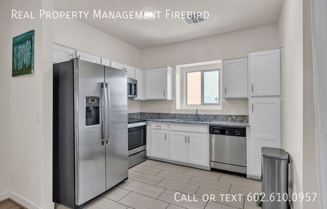 2272 W HARMONT DR